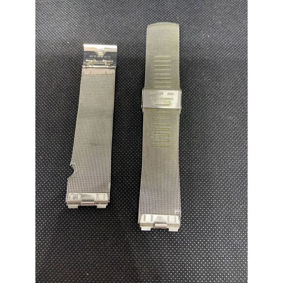 Skagen 233XLSBPL Two-toned Stainless Steel Mesh- N377 - Picture 3 of 3